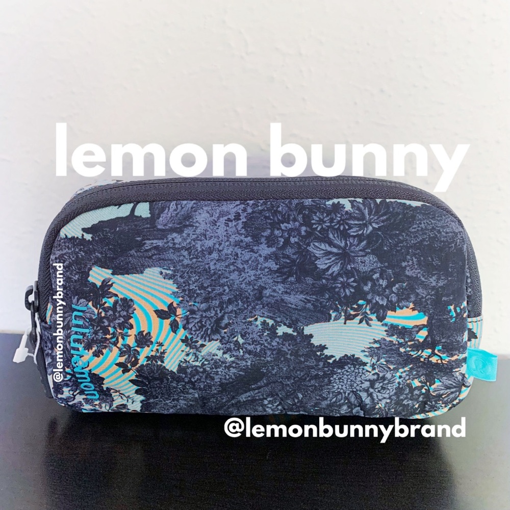 lululemon Mini Belt Bag in Psychedelic Toile Peri Purple Multi OS Brand New NWT